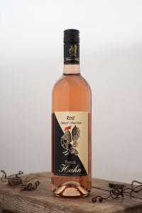 Eine Flasche Rosé